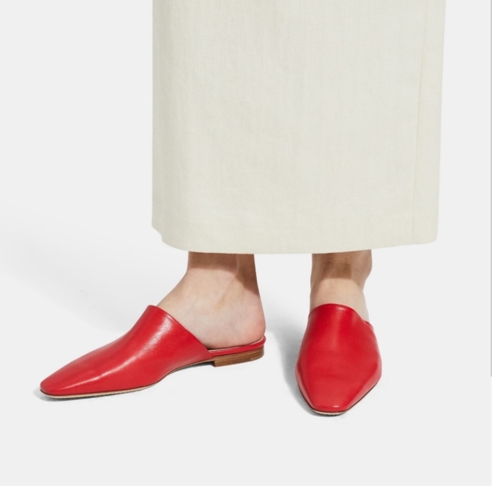 Theory red Cidran slip on shoes 40
